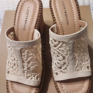 Lucky Brand Women's clogs/mules